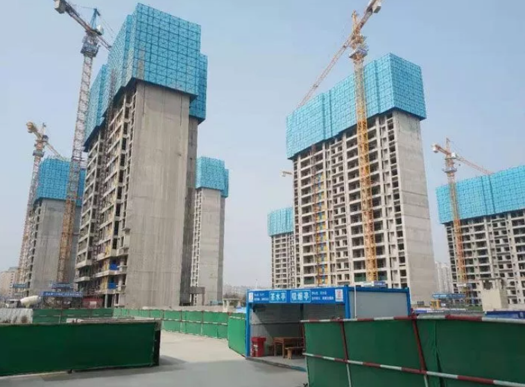 小區建筑工地測量現場 小區建筑工地測量現場